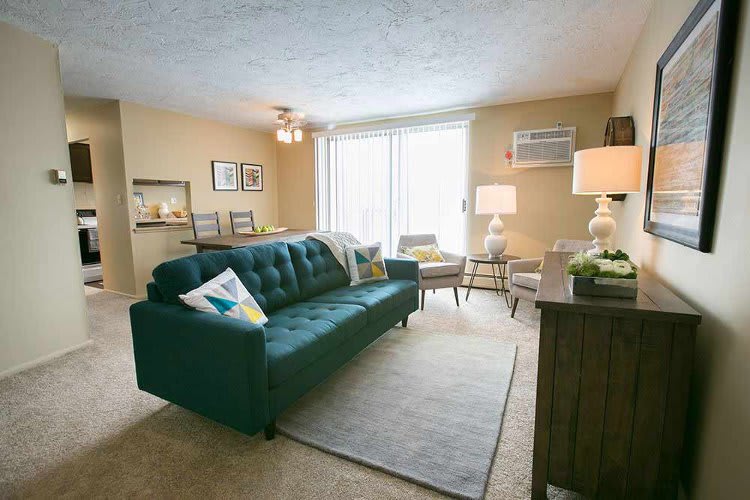 Studio 1 2 Amp 3 Bedroom Apartments In Mayfield Heights Oh