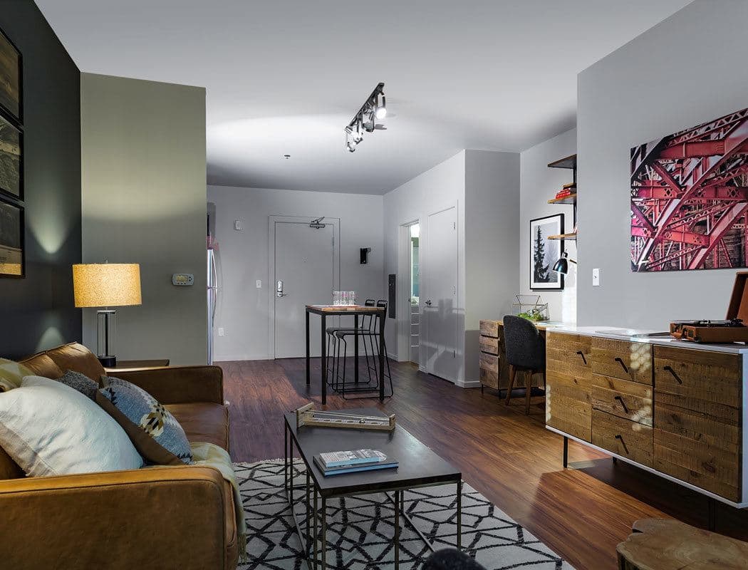 Apartment Features card