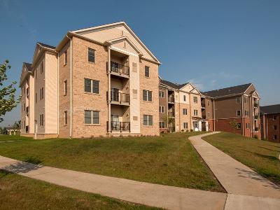 Exterior of apartments at Rochester Village Apartments at Park Place in Cranberry Township