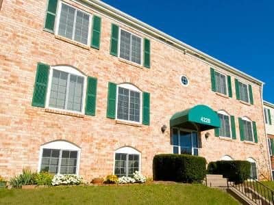 Exterior of apartments view at Eagle's Crest Apartments in Harrisburg