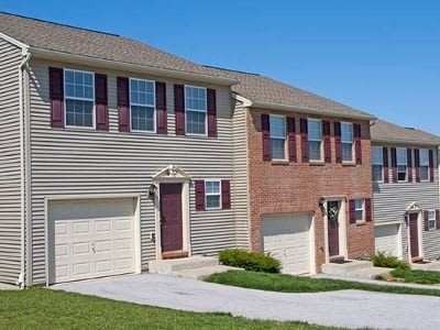 Front of townhomes at Lion's Gate in Red Lion
