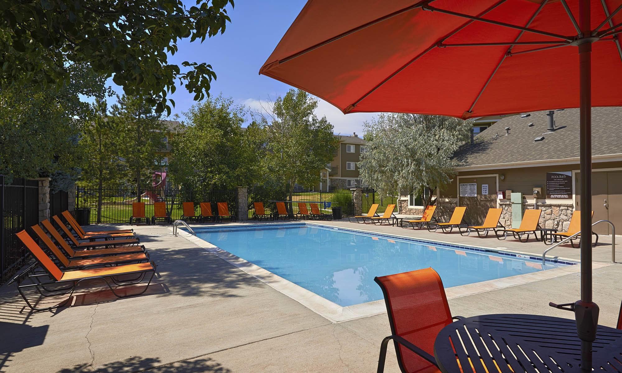 Review of Crossroads at City Center Apartments
