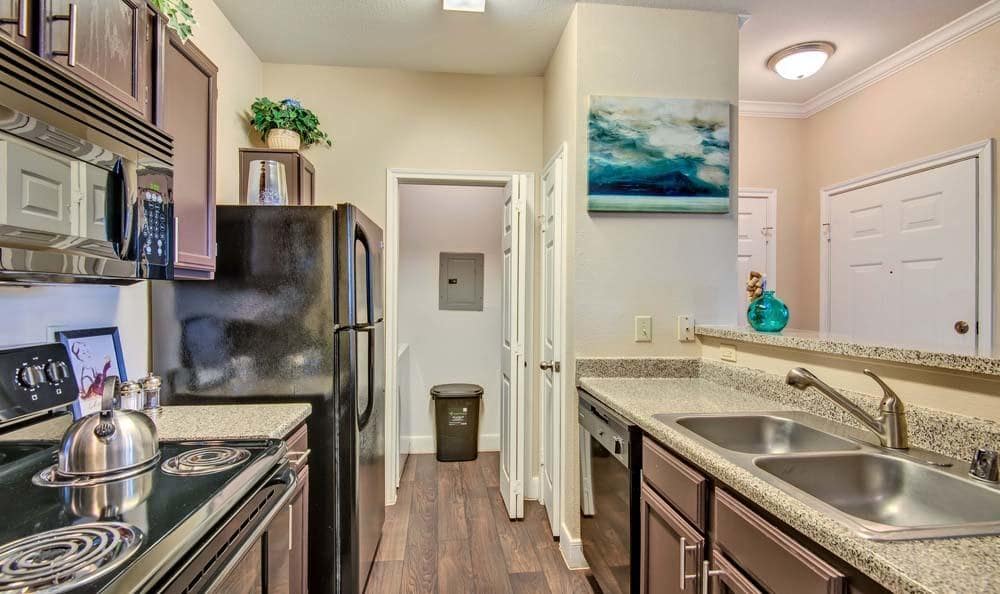 A view of the kitchen at Signature Point Apartments