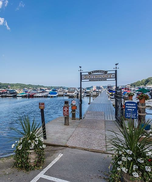 See what our Waters Edge Apartments neighborhood has to offer
