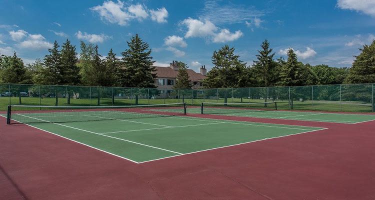 Tennis courts at Steeplechase Apartments in Camillus, NY