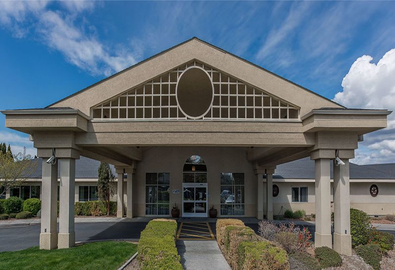 Photo tour of Regency Canyon Lakes Rehabilitation & Nursing Center in Kennewick, Washington