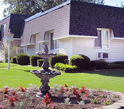 Fountain at Newcastle Apartments in Rochester, New York