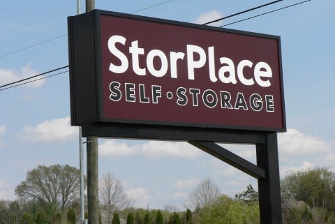 Welcome sign At DELETED - StorPlace of Lascassas Pike In Murfreesboro TN