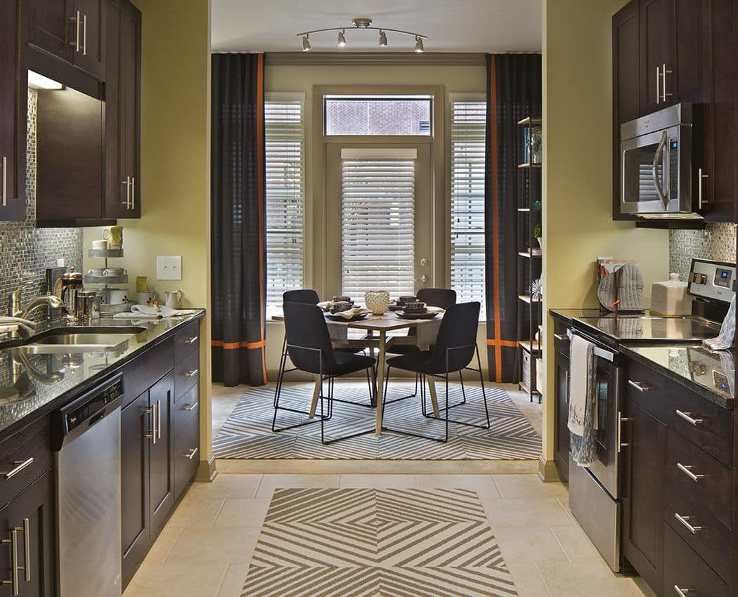 Fully equipped and modern kitchen at Emory Point