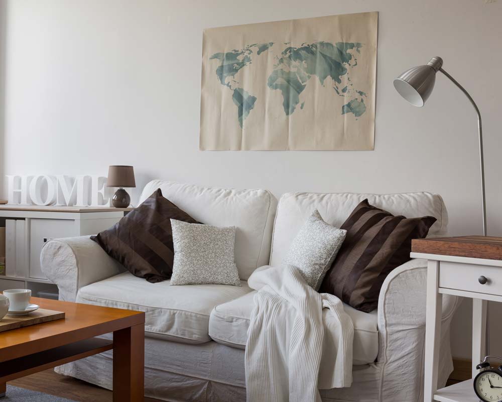 Apartment living room at Heritage Park Apartments