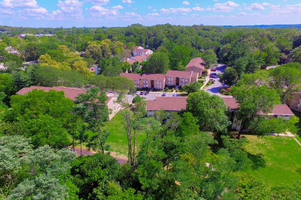 Enjoy the neighborhood at Columbia Pointe Apartment Homes
