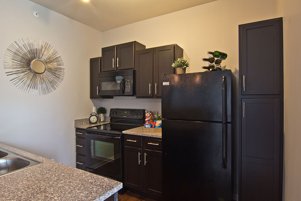 Apartments With Garages Amenities At Overlook Apartments