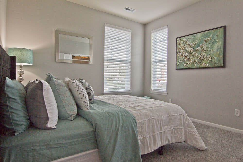 Bedroom at Overlook Apartments in Elsmere, Kentucky