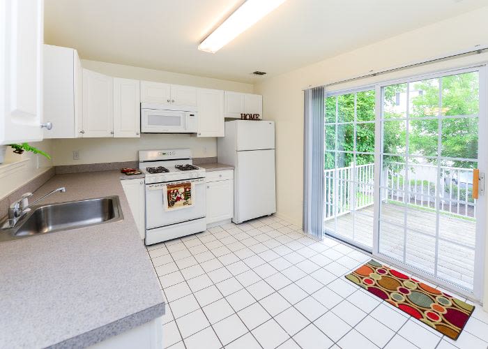 Mews at Annandale Townhomes offers a beautiful living room in Annandale, NJ
