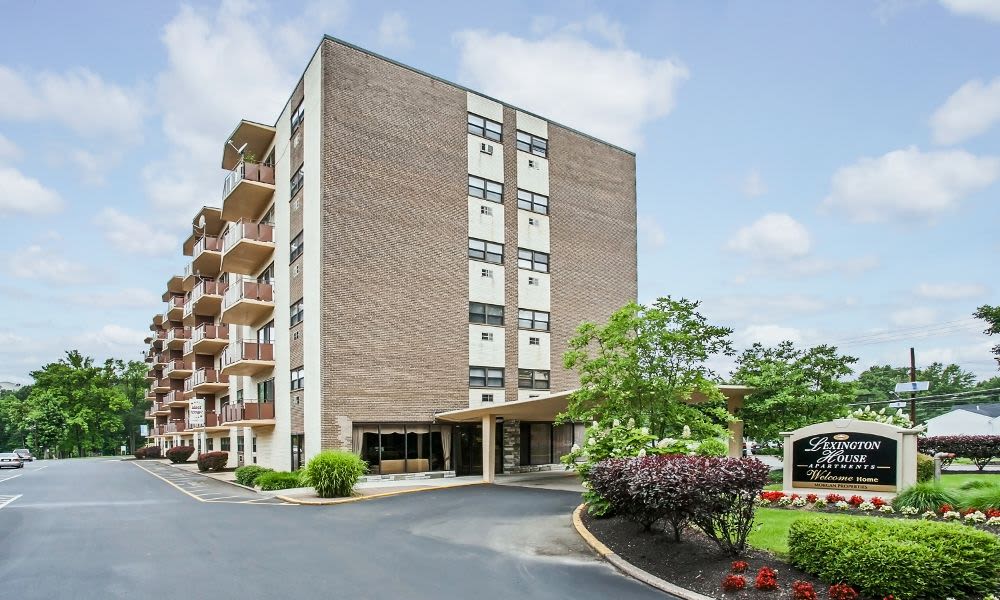 Apartments in Cherry Hill, NJ on Chestnut St | Lexington House