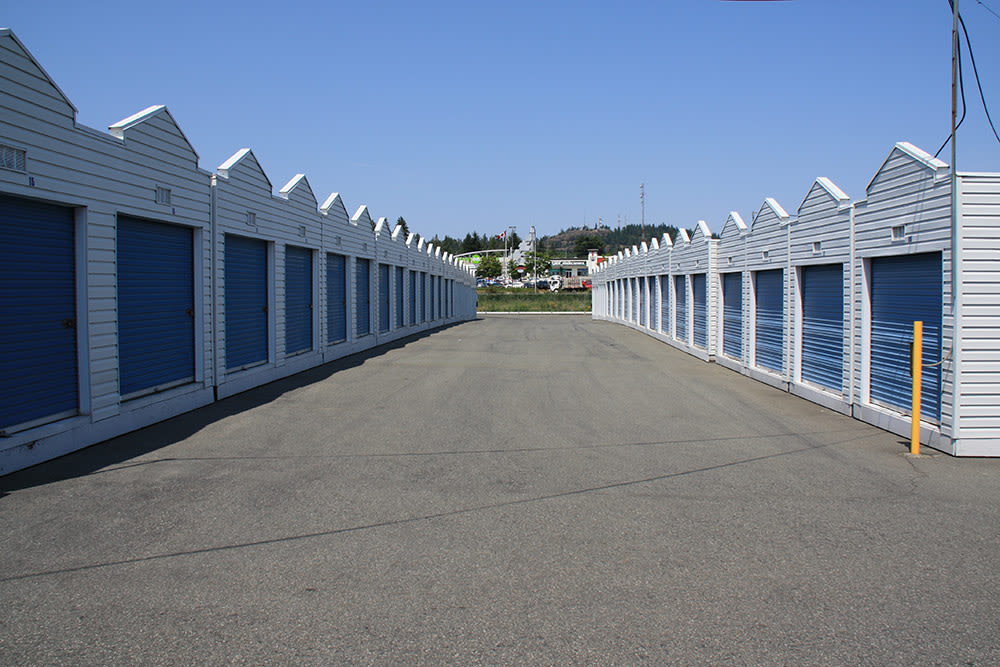 Exterior storage at Budget Self Storage in Nanaimo, British Columbia