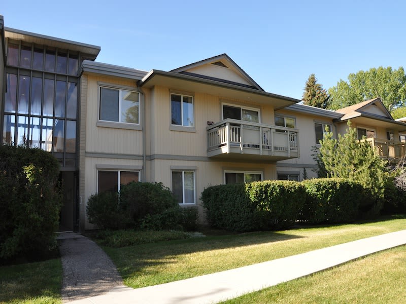 Photos of Glenmore Gardens in Calgary, AB