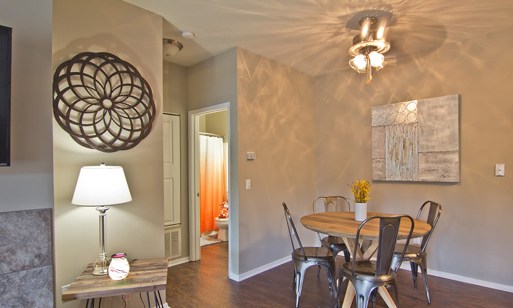 Downtown Perrysburg, OH Apartments Perry's Crossing Apartments