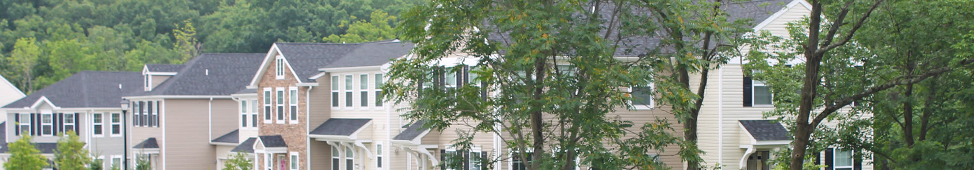 The Encore at Laurel Ridge offers a great neighborhood to its residents
