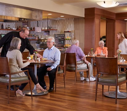Independent living residents enjoying drinks at Sagewood at Daybreak