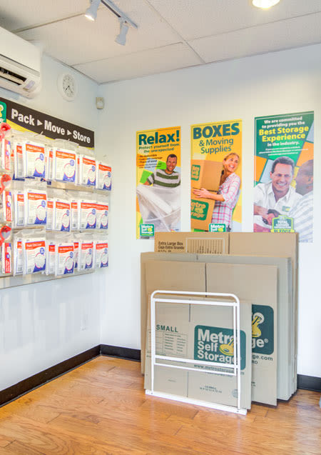 Facility Features offered at Metro Self Storage