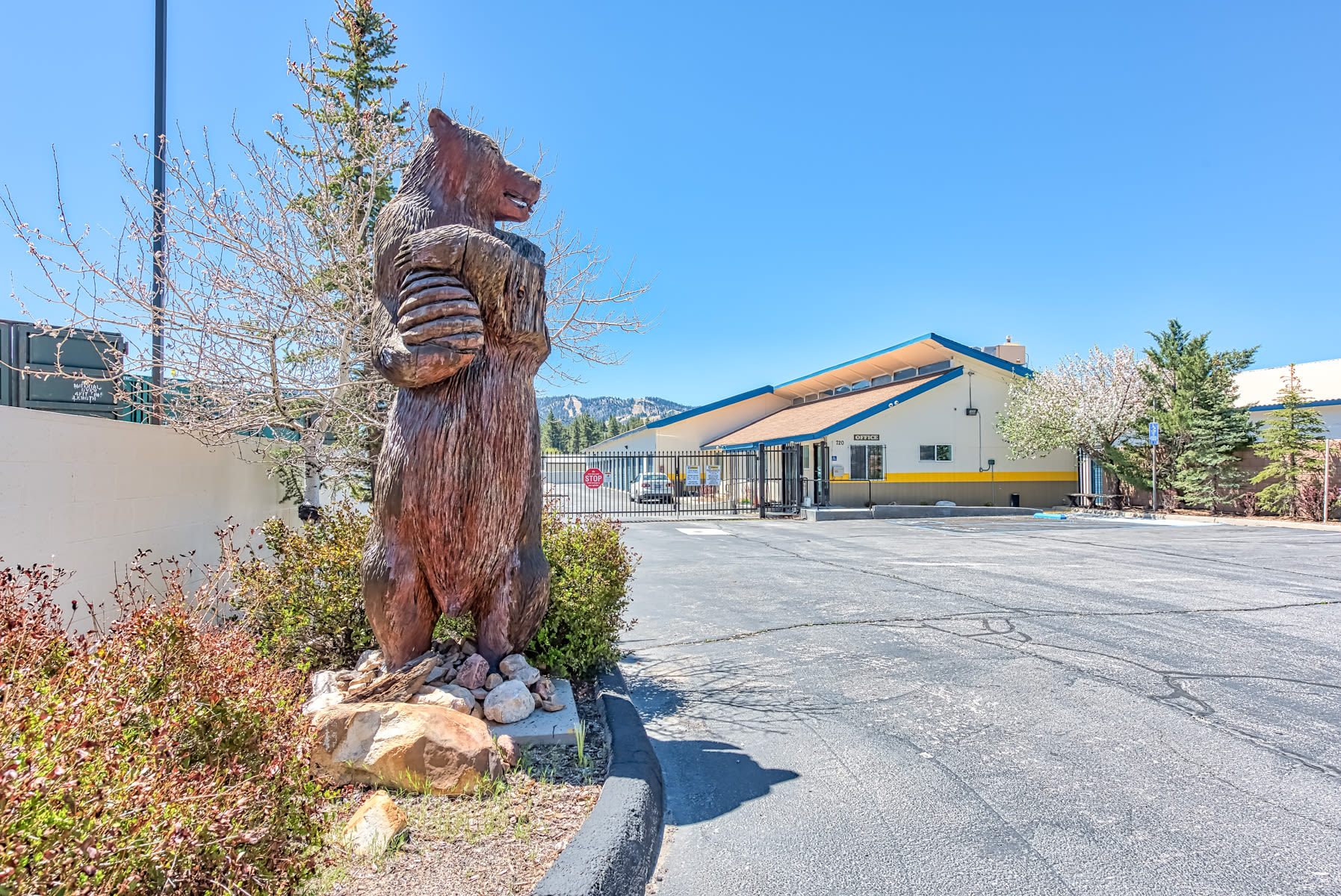 Self Storage Units North Shore Big Bear, CA Golden State Storage