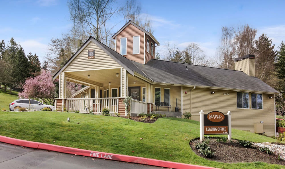 Photos of Maple Glen Apartments in Mountlake Terrace