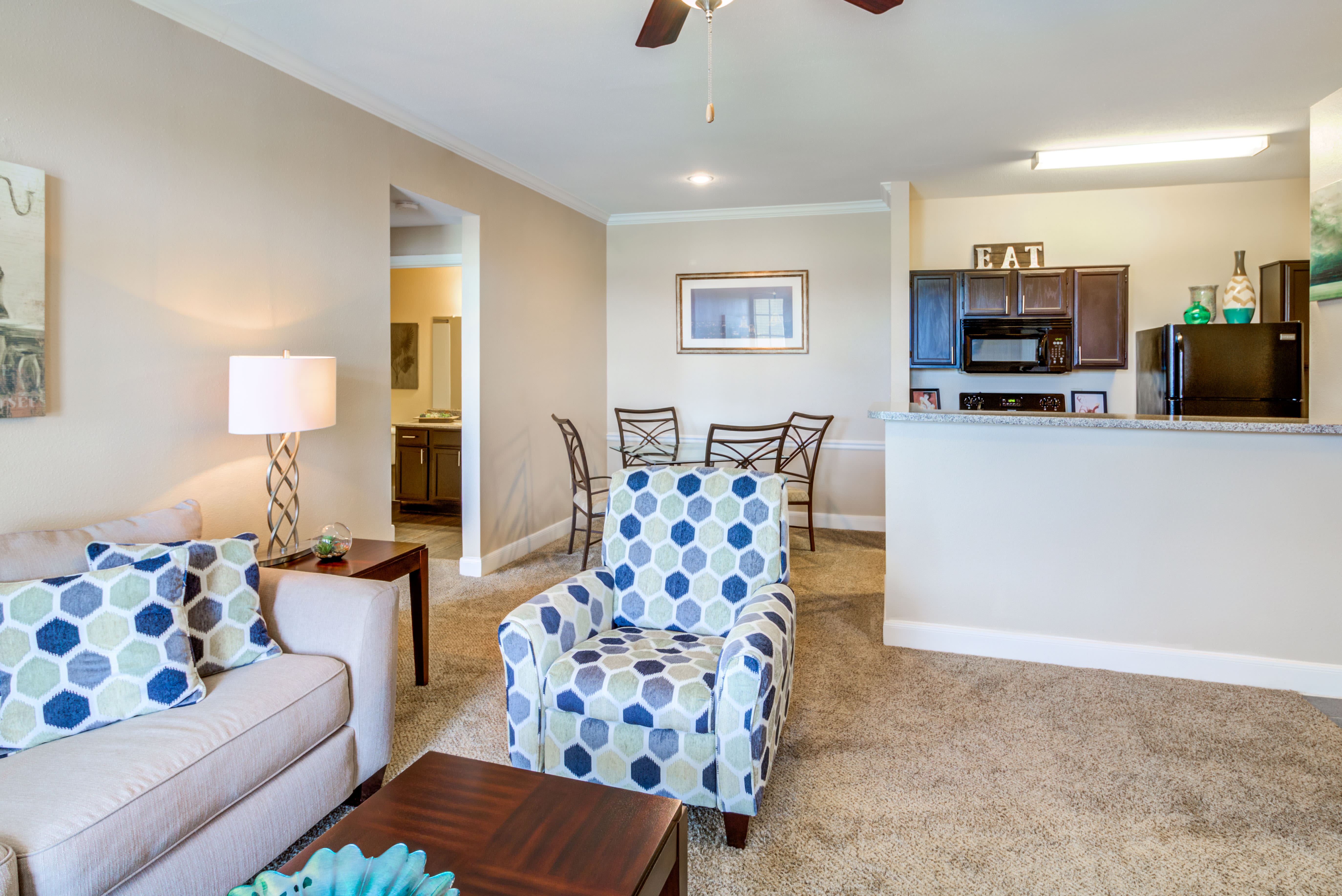 Photos of Signature Point Apartments in League City, TX
