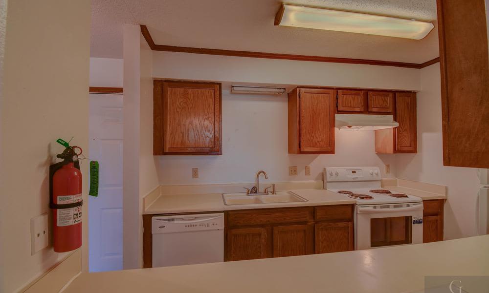 Modern and well-equipped kitchen in The Parks on Village in Bossier City, Louisiana