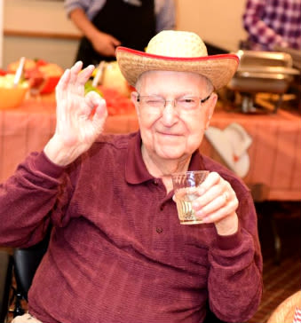 River Commons Senior Living daily life.