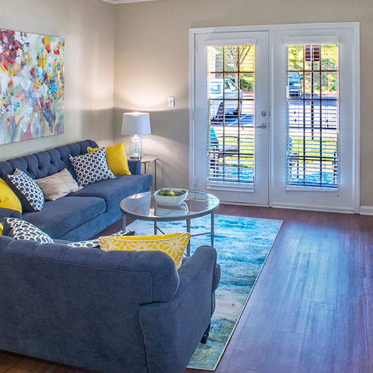 Great apartment amenities at Atkins Circle Apartments