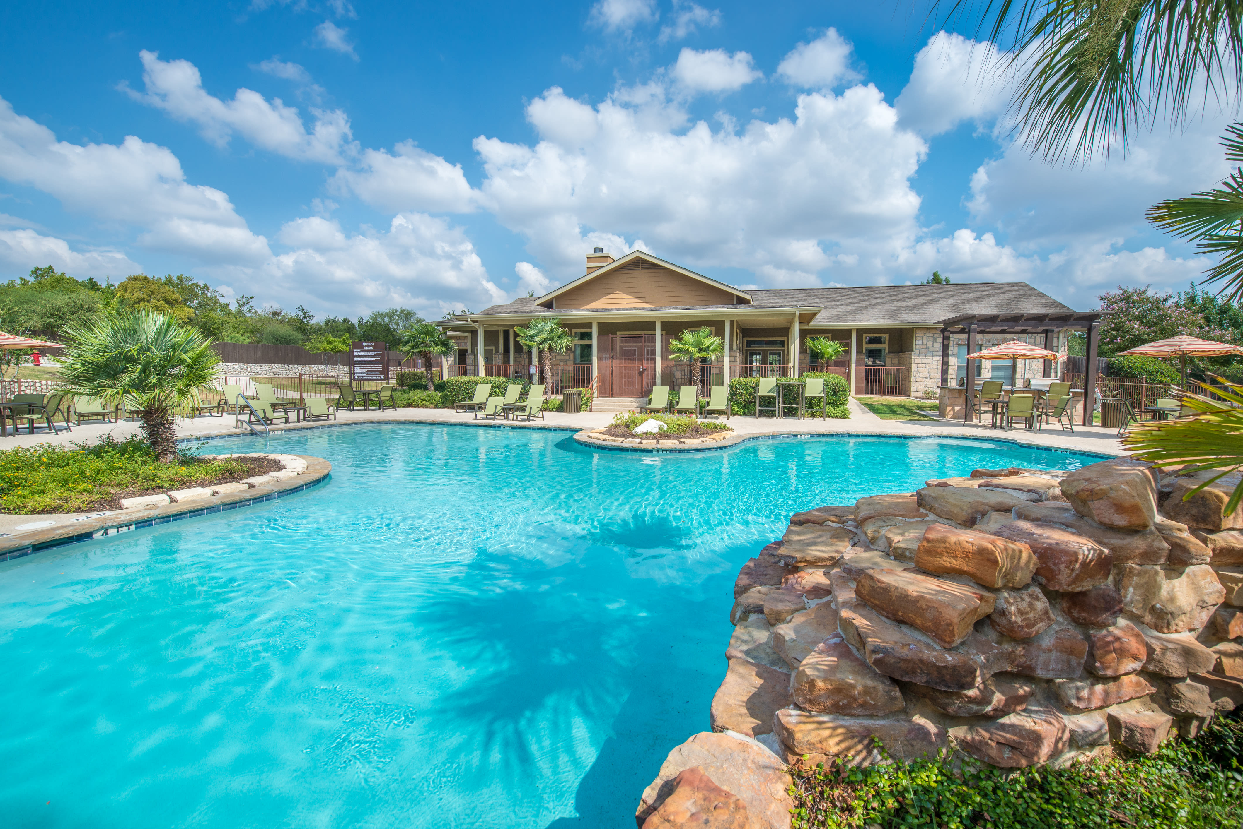 Apartments at Arya Grove in Universal City, Texas