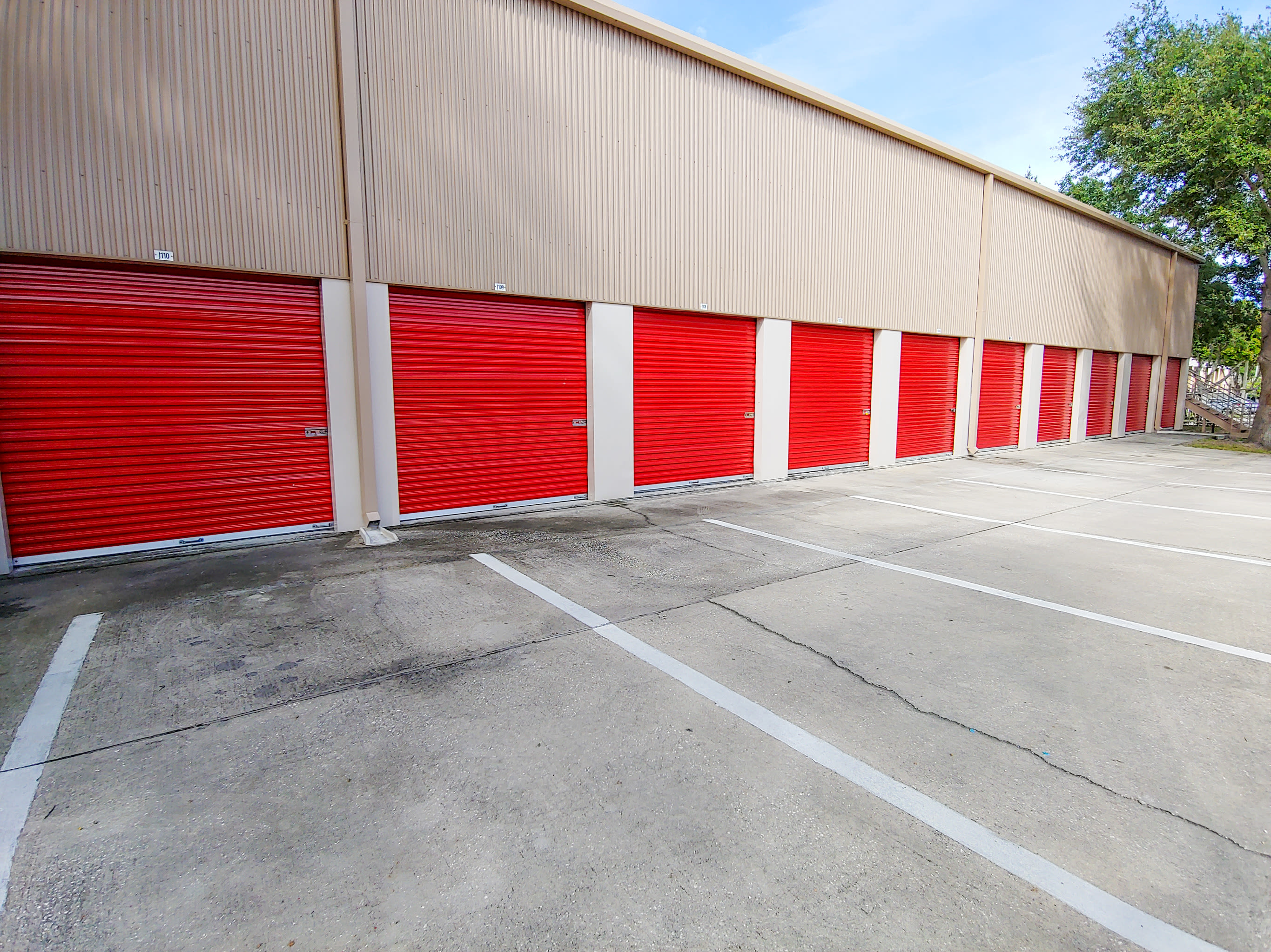 StorQuest Self Storage is here to help with all your self storage needs.