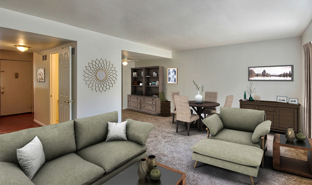 Amenities At Elmwood Terrace Apartments And Townhomes With