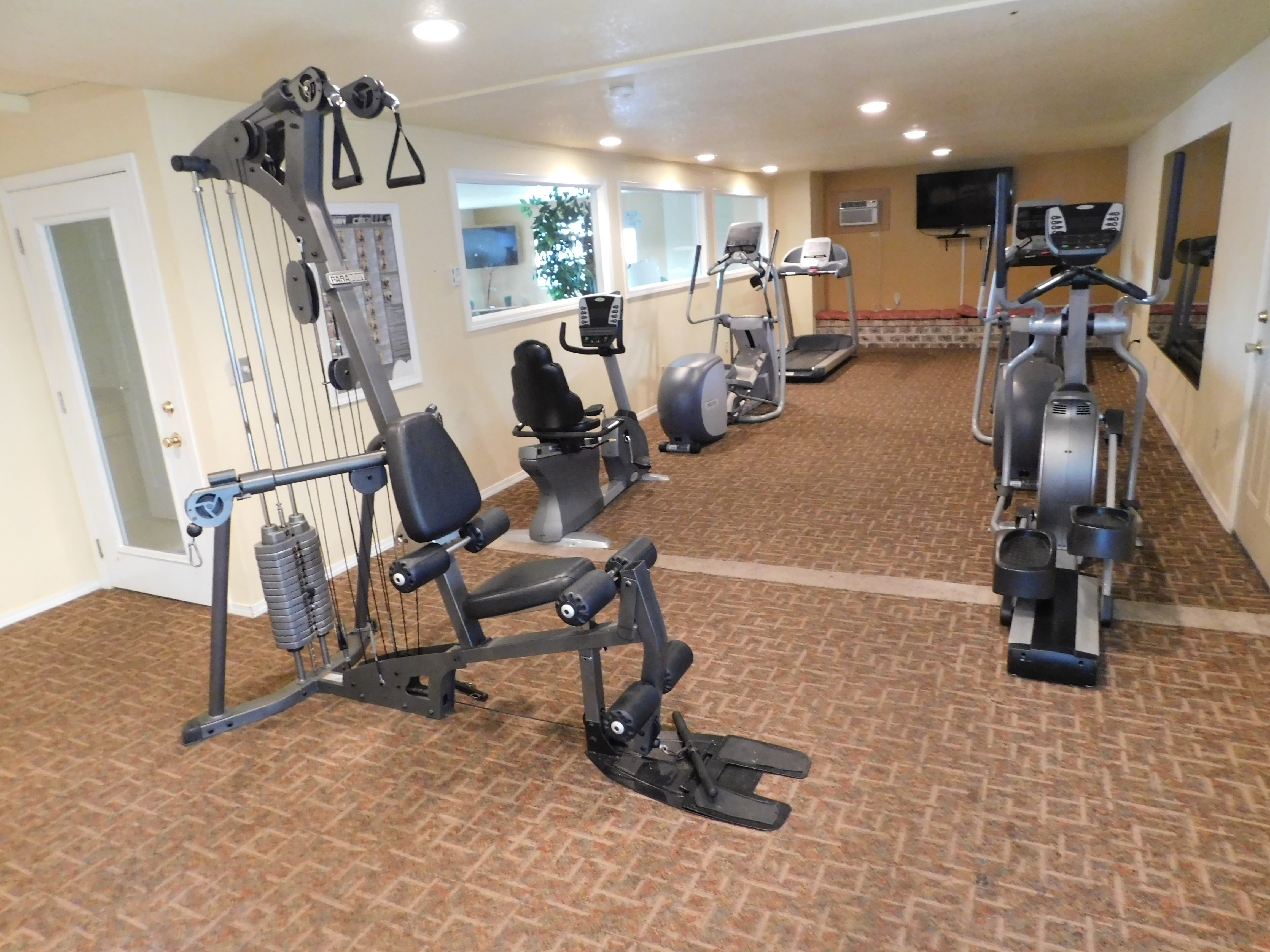 Fitness Center at Forest Ridge in Aloha, Oregon