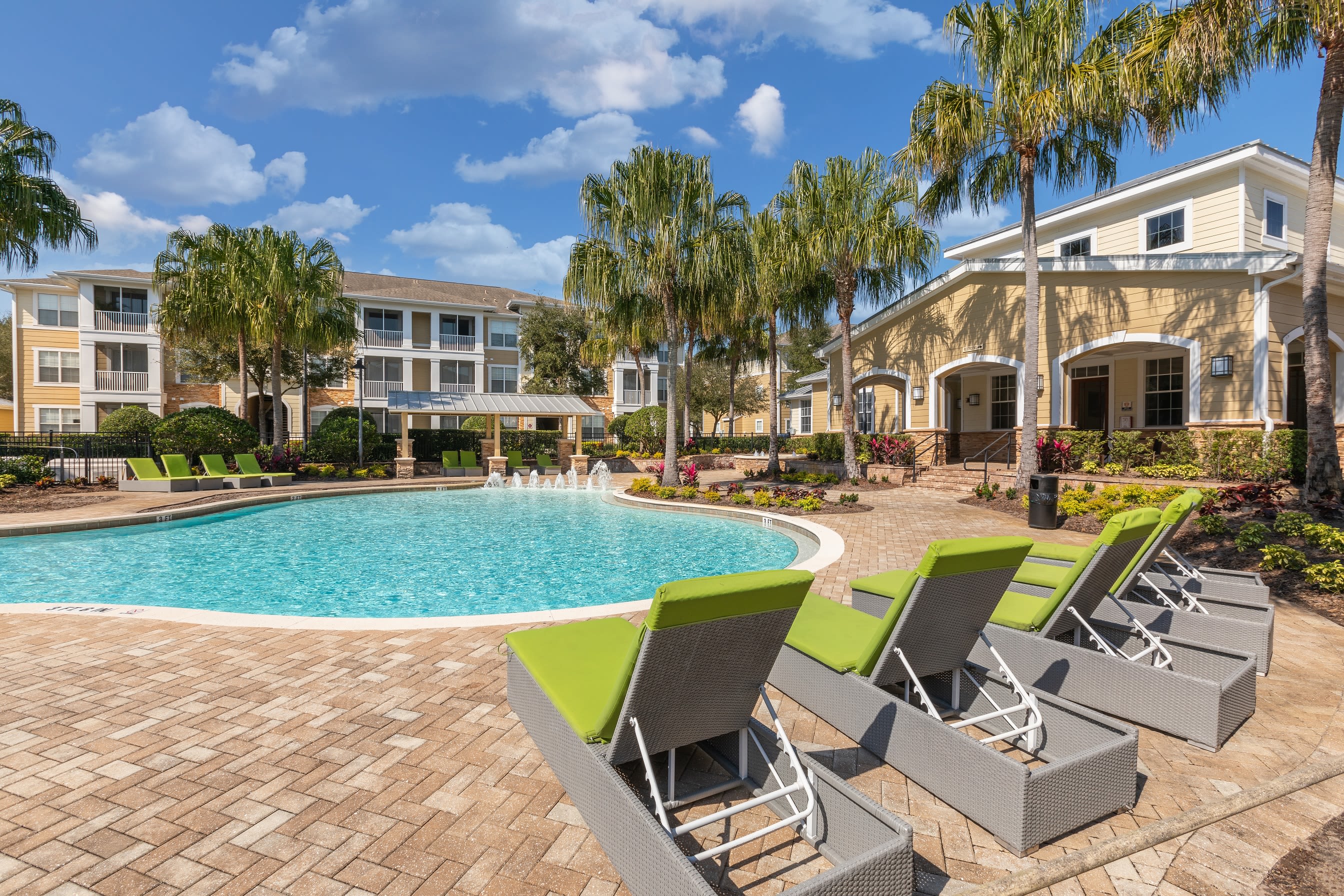 Luxury 1, 2 & 3 Bedroom Apartments in Tampa, FL