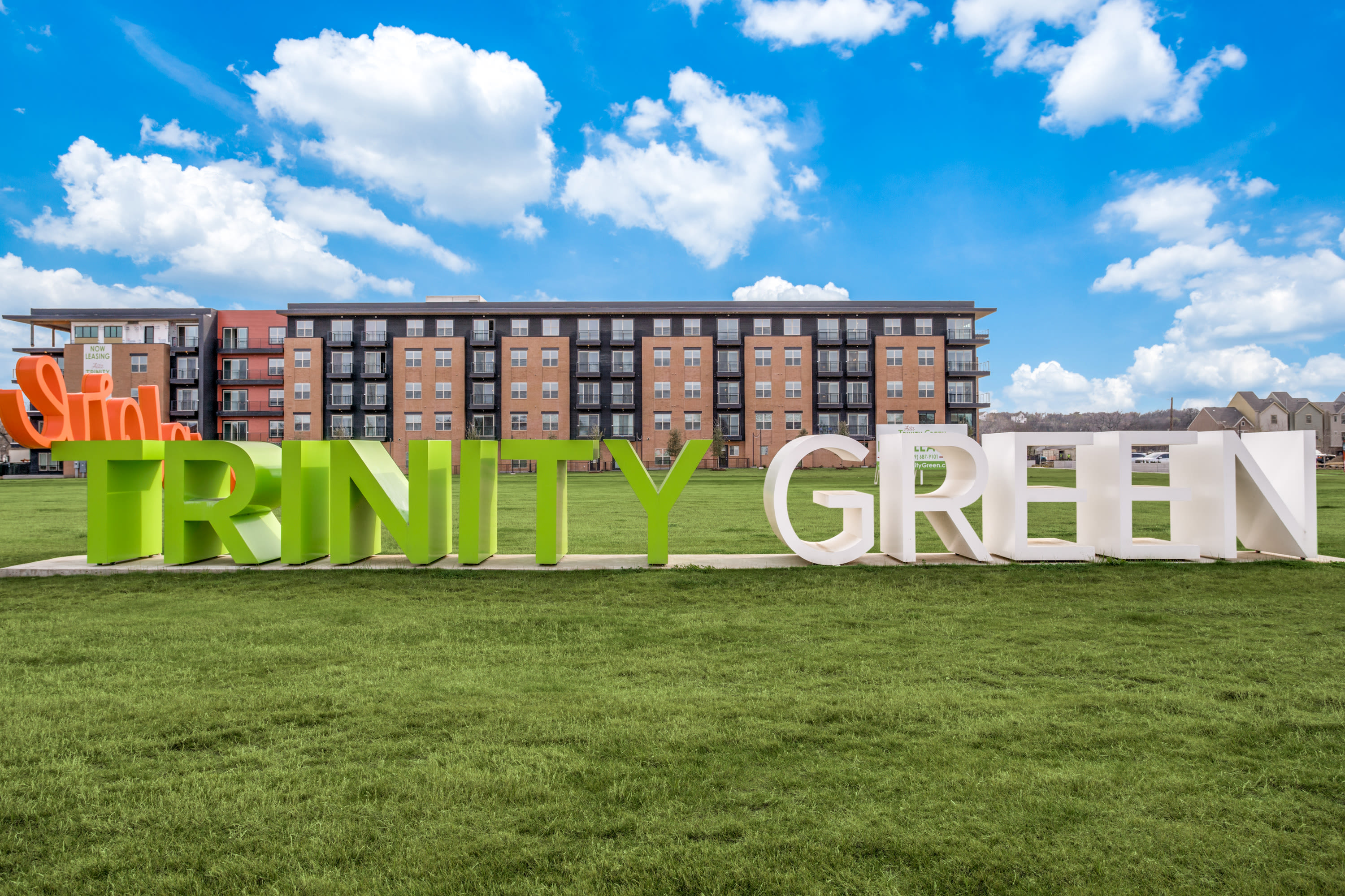 Alta Trinity Green in Dallas. TX sign