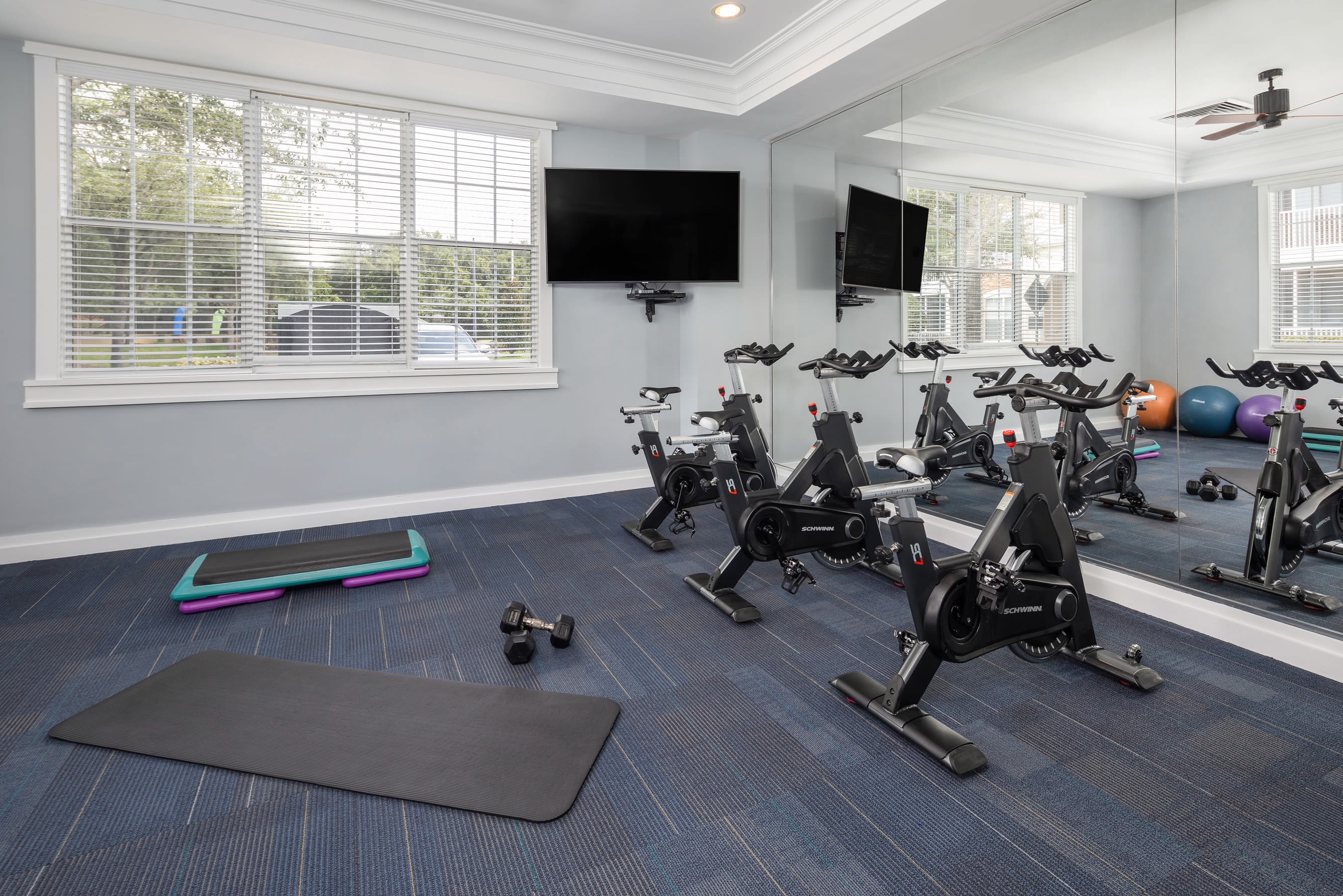View virtual tour of our fitness center at Luxe at 1820 in Tampa, Florida