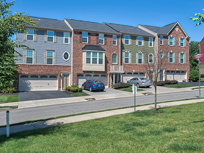 Exterior of apartments at Rochester Village Apartments at Park Place in Cranberry Township