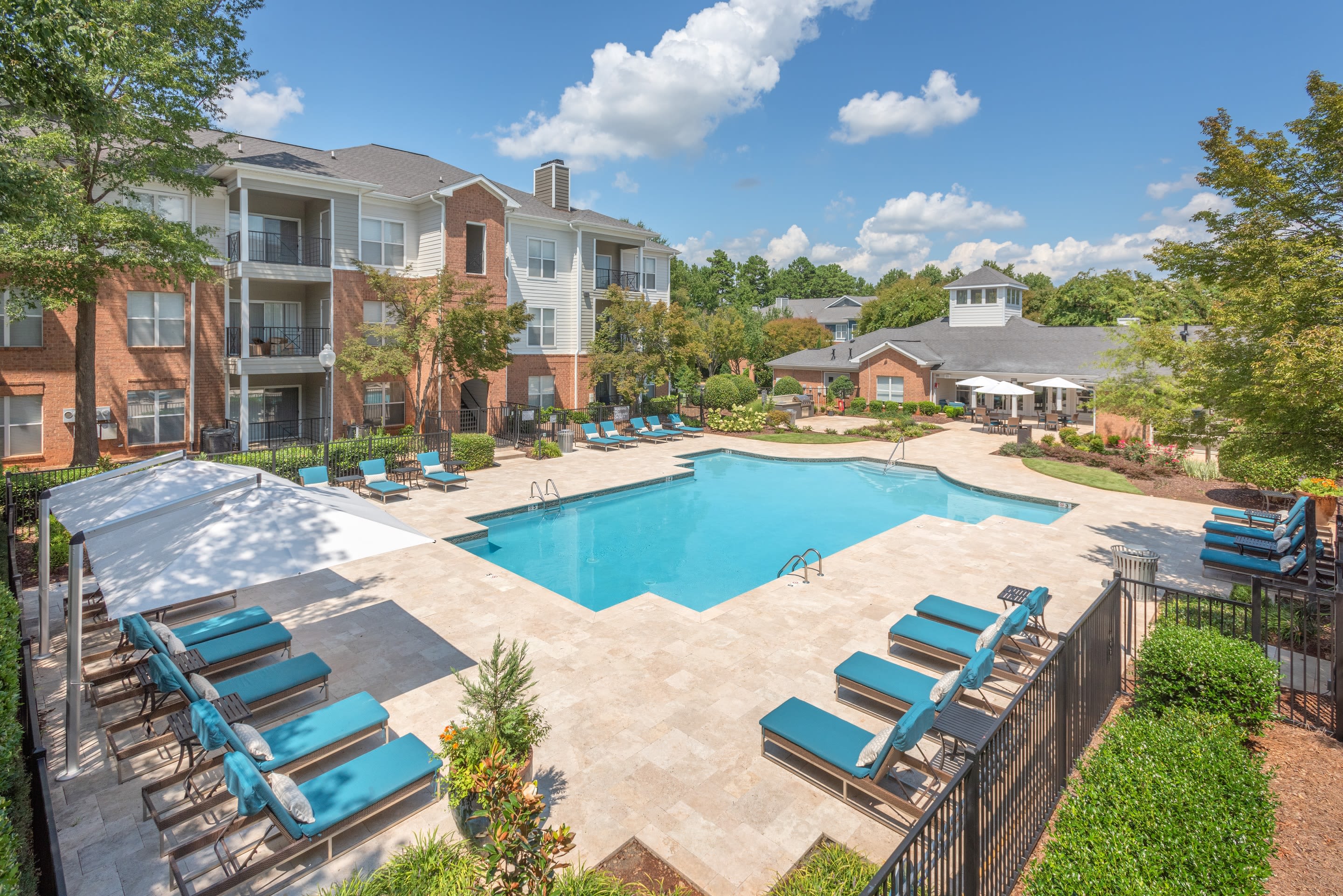 Resort style pool at Presley Oaks in Charlotte, North Carolina
