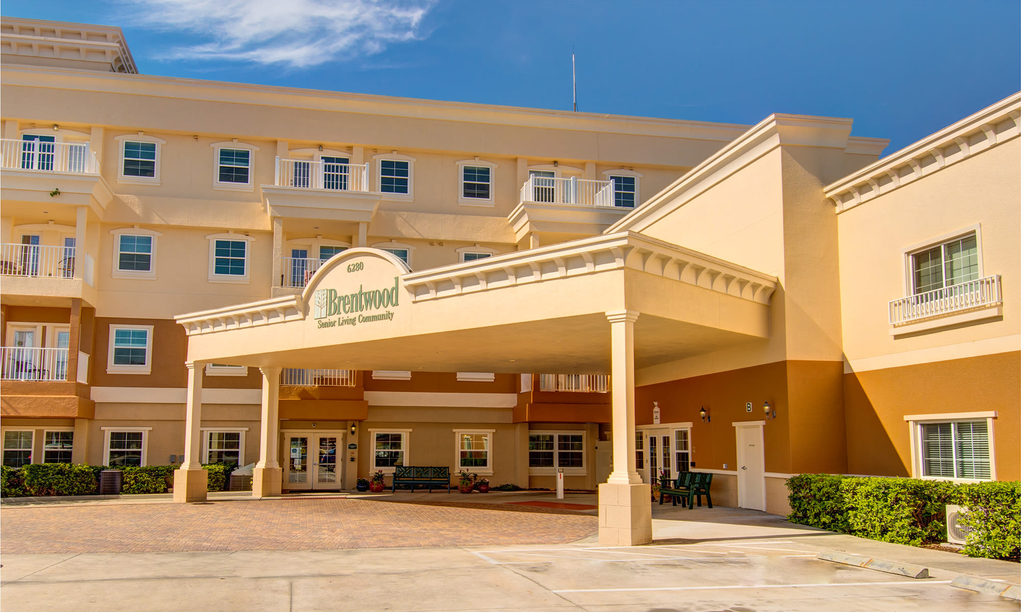 Senior living at Brentwood at St. Pete in St. Petersburg, Florida