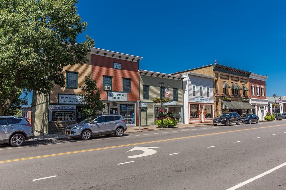 Photos of Oakmonte Apartments in ster, NY