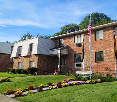 Exterior of Parkway Manor Apartments' building in Irondequoit, New York