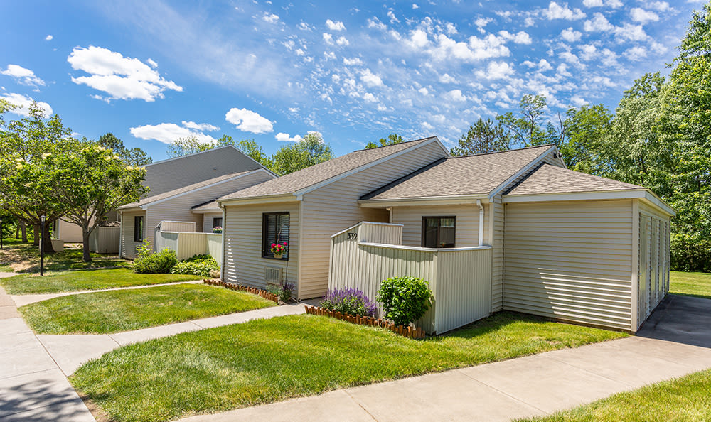 Photos of Penbrooke Meadows in Penfield, NY