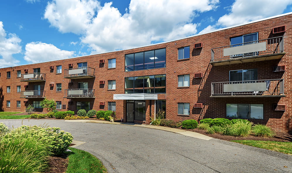 Exterior view of Westpointe Apartments in Pittsburgh, Pennsylvania