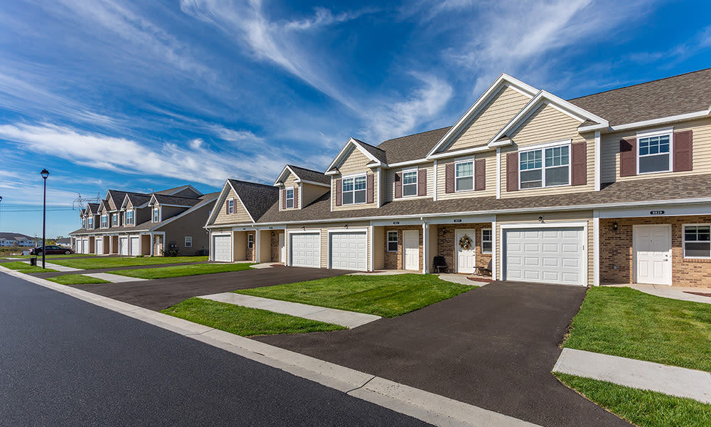 Photos of Woodland Acres Townhomes in Liverpool, NY