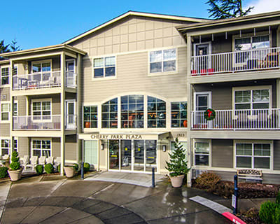 Exterior of Cherry Park Plaza in Troutdale, Oregon
