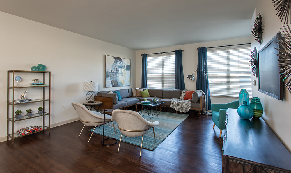 Photos Fairview at Town Center Apartment Homes in Rochester, NY