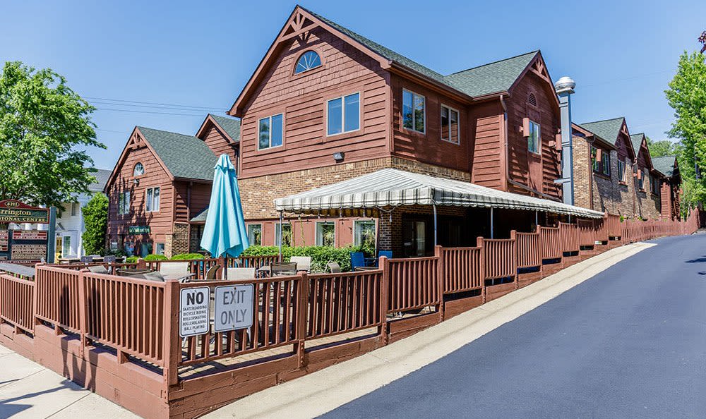 Photos of Green Lake Apartments & Townhomes in Orchard Park, NY