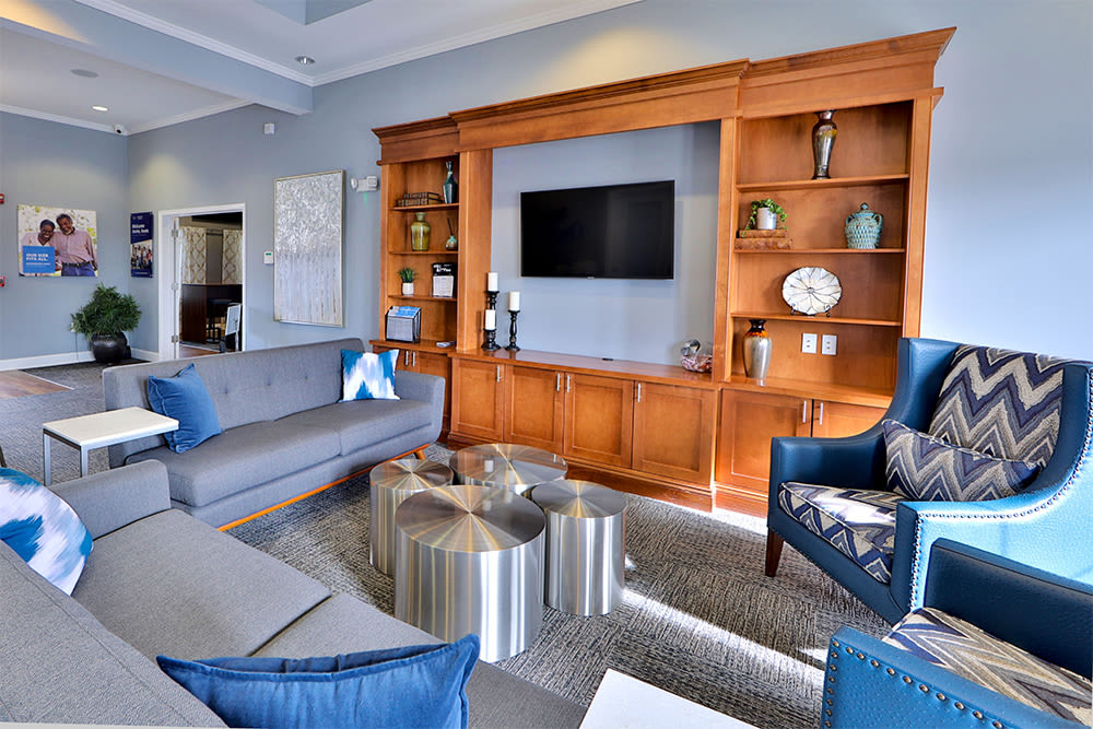 Resident Lounge at Orchard Meadows Apartment Homes in Ellicott City, Maryland